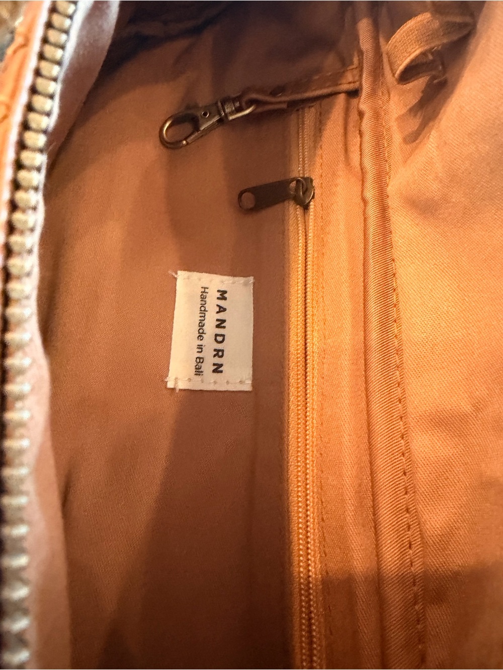 Mandrn Atlas Woven Leather Crossbody Belt Bag - Picture 8 of 8